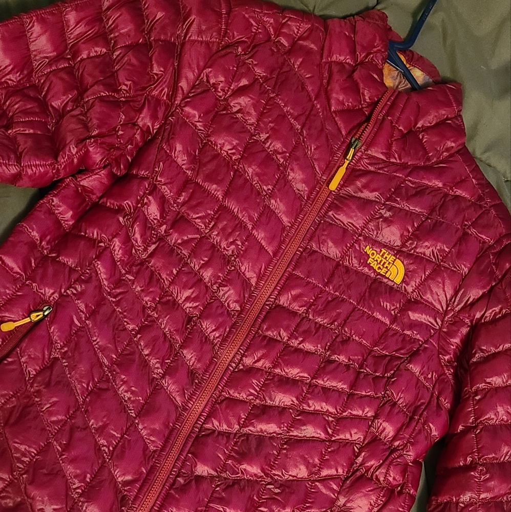 Womens Lightweight Northface Jacket